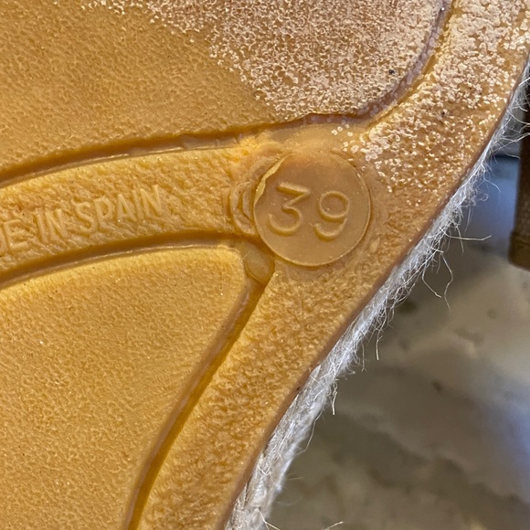 Burberry Checkered Slide Sandals in Cream, Light Blue and Khaki - Picture 9 of 11